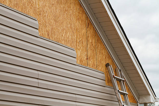 24/7 Emergency Emergency Siding Repair experts in Four Oaks, NC